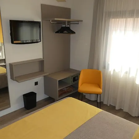 Zeus Hotel
