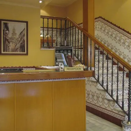 Hotel Zeus 2*