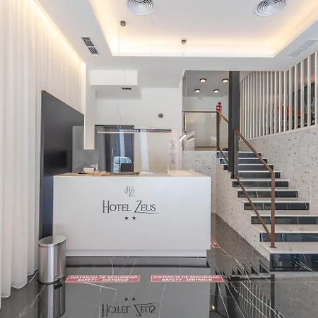 Zeus Hotel Malaga